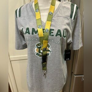 Woman’s Green Bay V-neck T with lanyard.